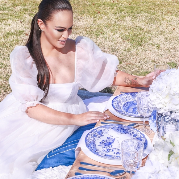 Meet your Posher, Jess - Picture 2 of 8